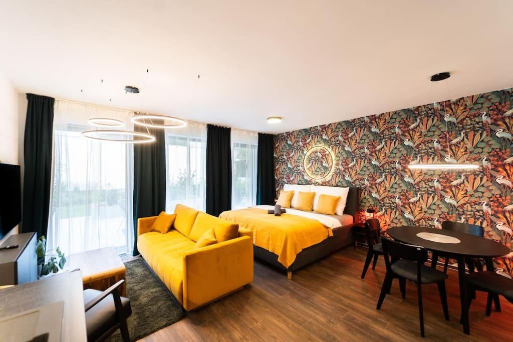 Gold Garden Terrace Apartment Brno Exterior photo