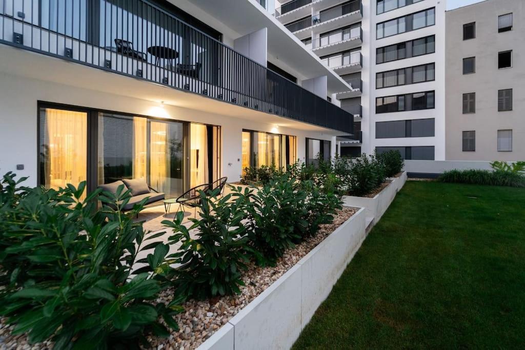 Gold Garden Terrace Apartment Brno Exterior photo